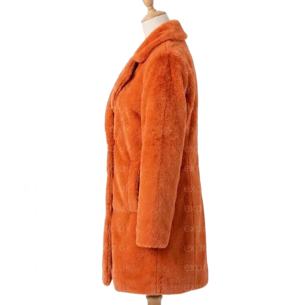 phoebe-buffay-orange-fur-costume.webp
