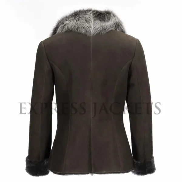 shearling-women-grey-jacket.webp