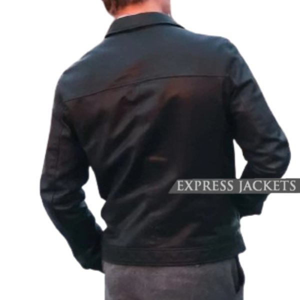 wolves-2023-brad-pitt-black-jacket