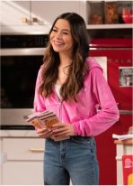 icarly-carly-shay-pink-hoodie.jpg