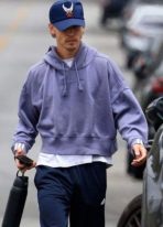 austin-butler-blue-hoodie.jpg
