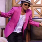 bruno-mars-pink-blazer.webp