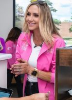 lara-trump-jacket.jpg