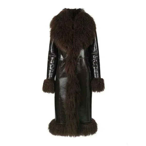 kylie-jenner-shearling-fur-coat.webp