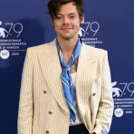 harry-styles-blazer.webp
