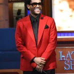 weeknd-blinding-lights-red-coat.webp