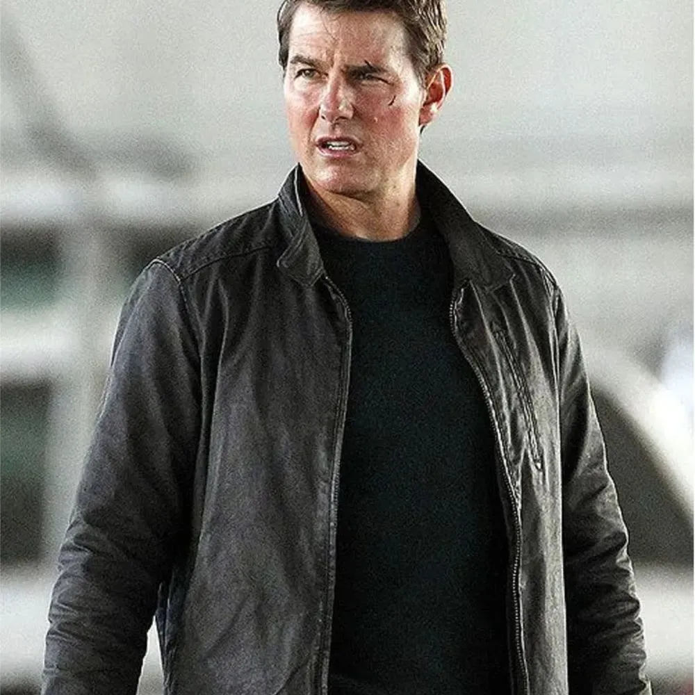 jack-reacher-never-go-black-jacket.webp