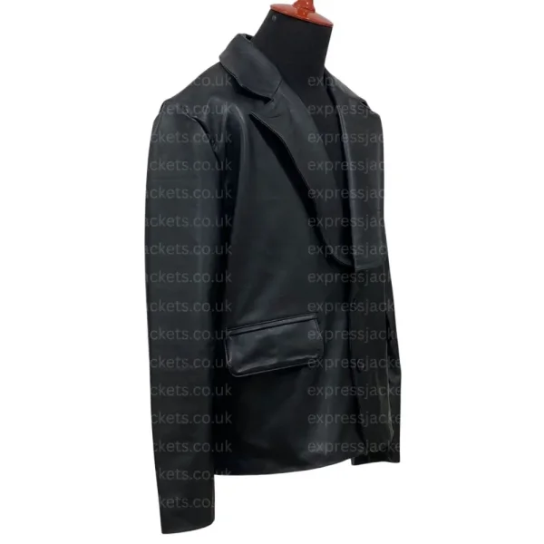 jeff-goldblum-jurassic-park-ii-black-jacket.webp