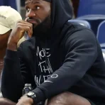 lebron-james-athlete-hoodie.webp