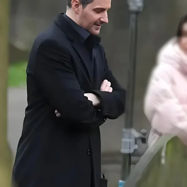 richard-armitage-fool-me-once-2024-trench-coat.webp