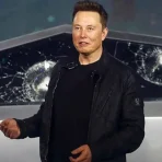 tesla-model-s-plaid-elon-musk-jacket.webp