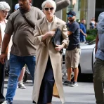meryl-streep-beige-coat.webp