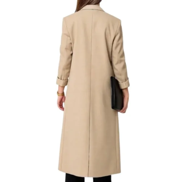 miranda-priestly-coat.webp