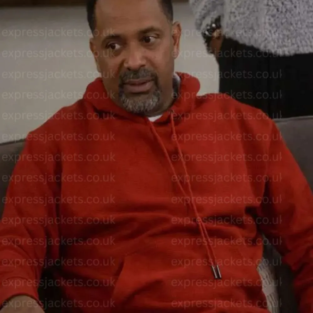 mike-epps-red-hoodie.webp