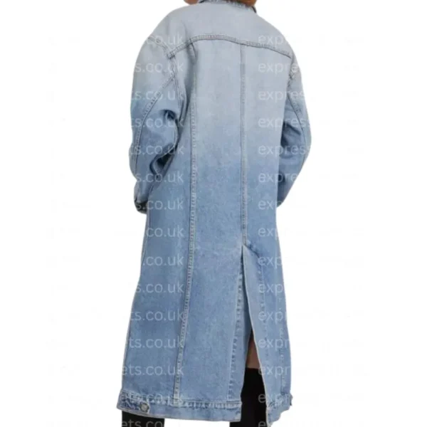 taylor-swift-long-jacket.webp