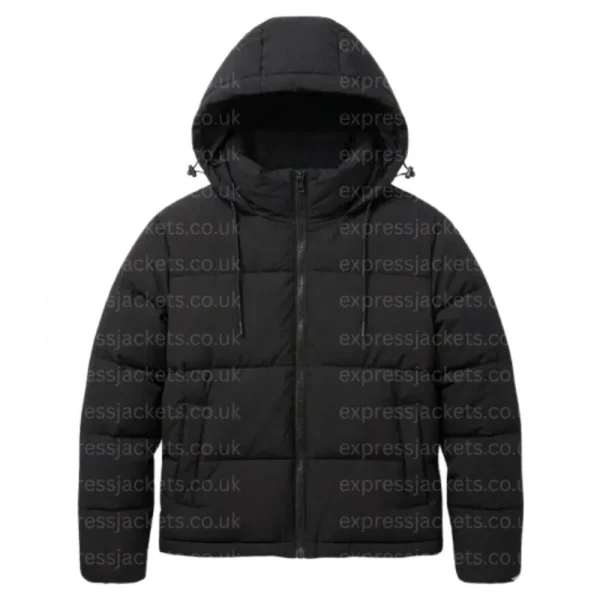 lainey-wilson-puffer-jacket.webp
