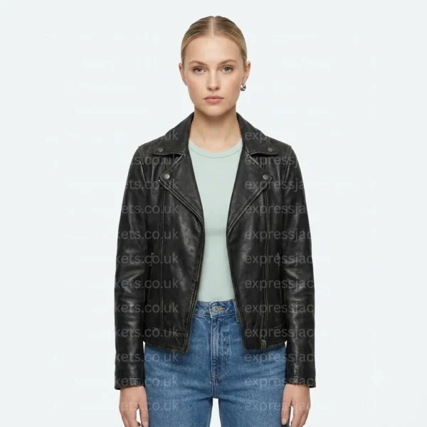 beth-dutton-leather-jacket.webp