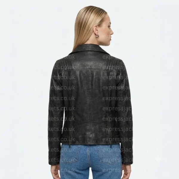yellowstone-s4-black-jacket.webp